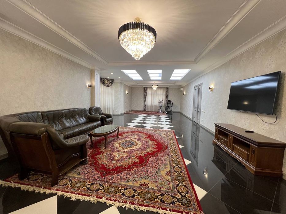 Срочно сдается 15 соток роскошный особняк Посольство США