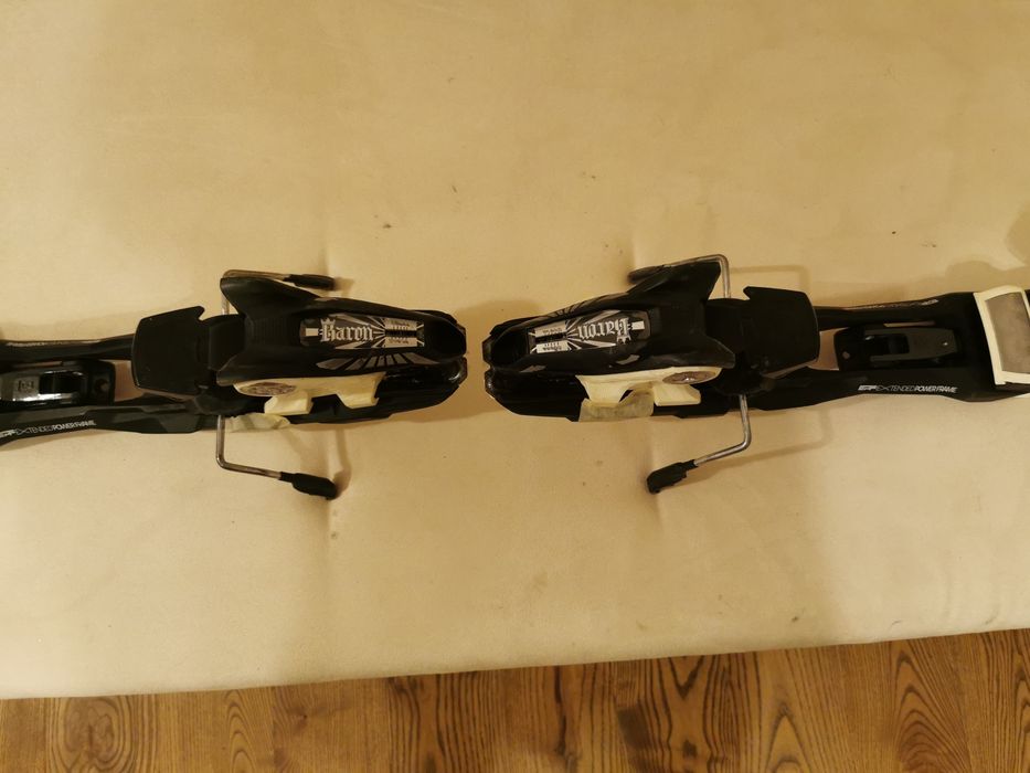 Legătură tura Marker Baron