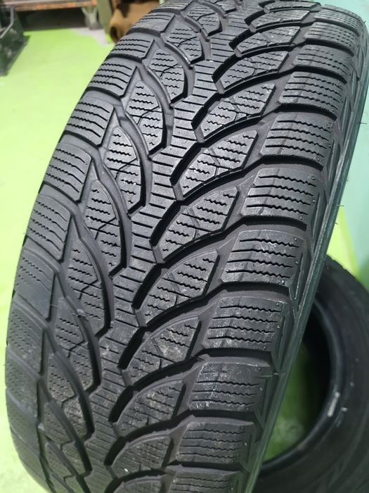 2 бр зимни 205/60/16 Bridgestone