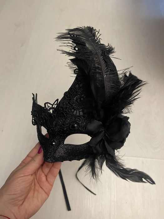 Маска за хелоуин