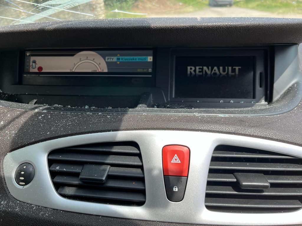 Renault Scenic Мотор Автоматична Кутия Броня Фар Стоп Салон Компресор