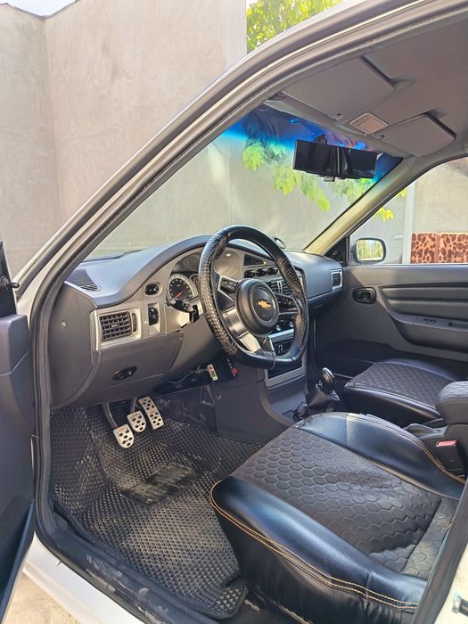 Nexia 2 xolati yaxhi