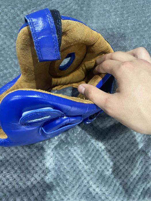 Боксова каска GREEN HILL