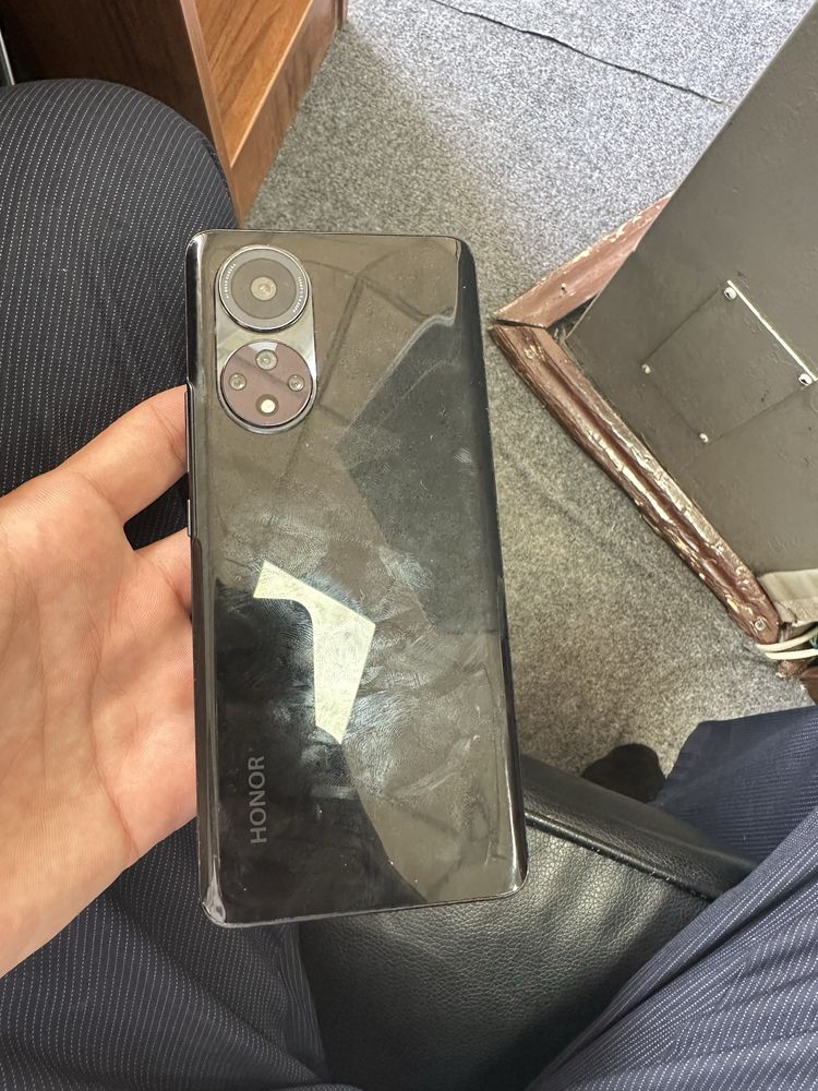 Honor 50.    6 / 128
