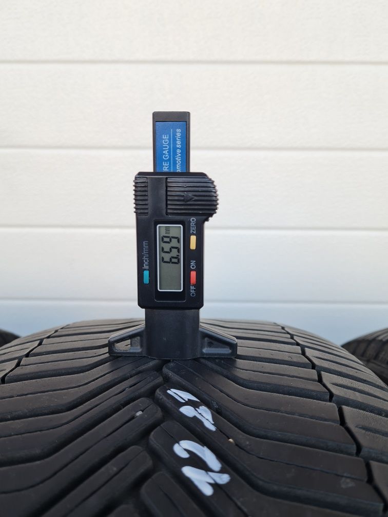 Всесезонни гуми 4 броя MICHELIN CrossClimate Suv 235 55 R19 дот 1321