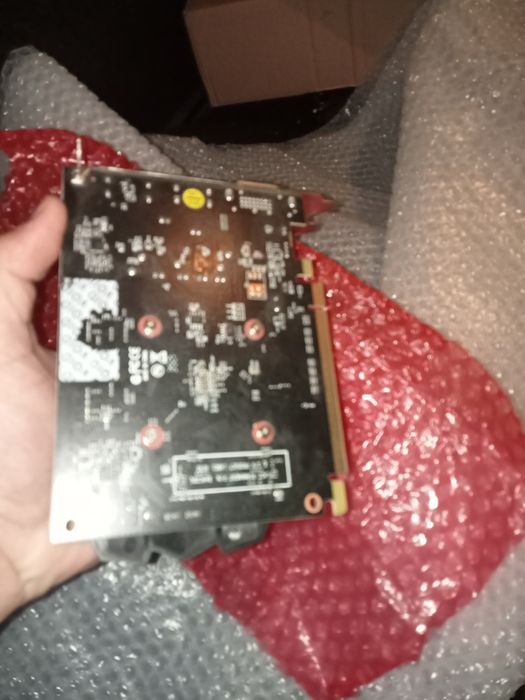 Placă video Biostar Radeon RX 550 4GB GDDR5 128-bit – perfectă pentru