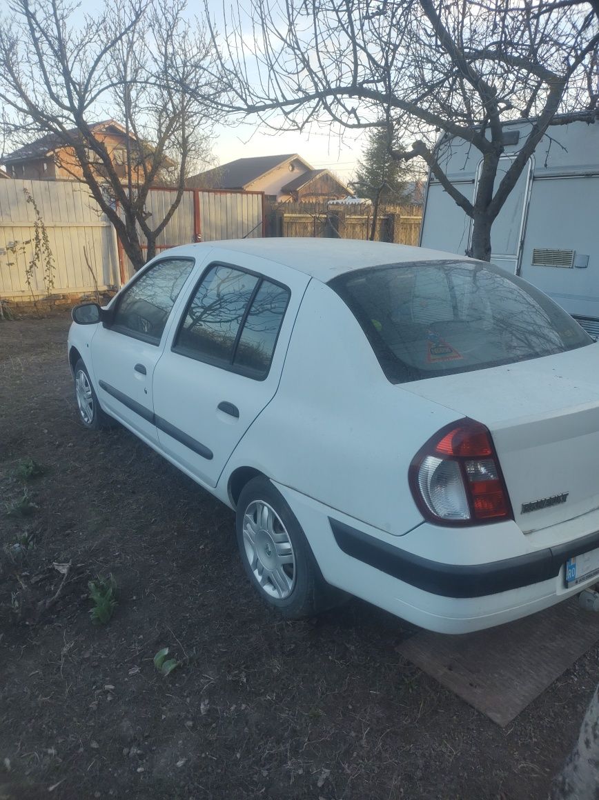 Vând Renault Clio 2