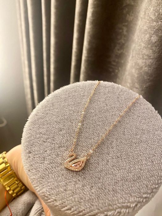 Оригинално ново колие Swarovski