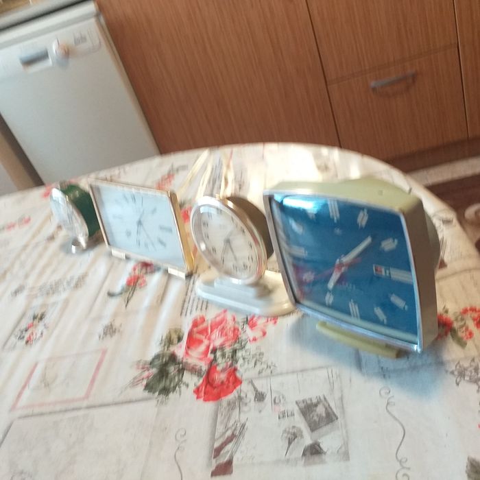 Руски механични  будилници