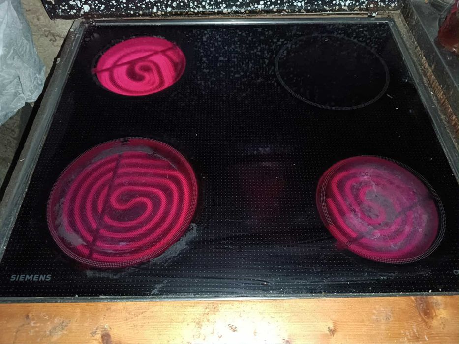 Фурна и котлони за вграждане Simens