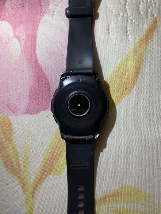 Galaxy wotch 4 сотилади зур холатда