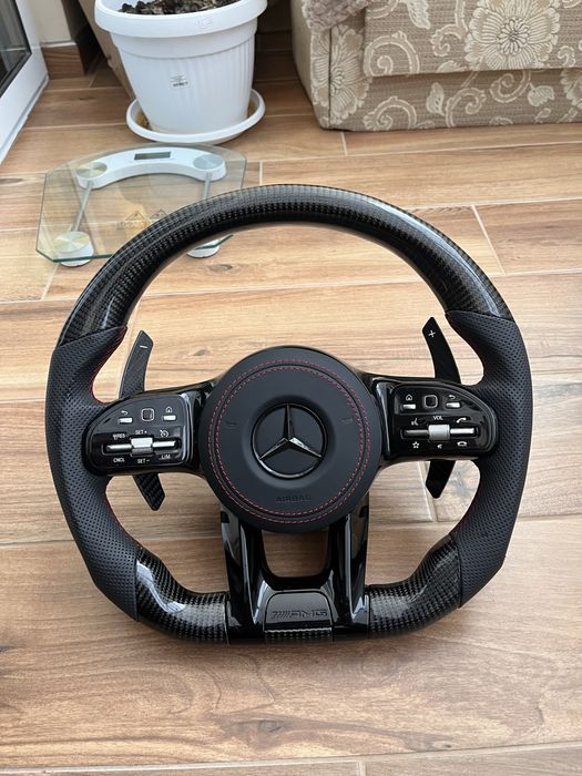 Волан Mercedes AMG