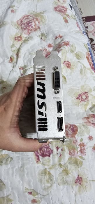 Gtx1050ti i5 7400 ddr4 8g 2133