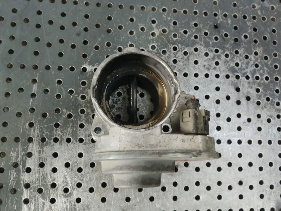 clapeta acceleratie 1.9 tdi  seat ibiza cordoba vw touran polo 9n skoda roomster fabia  038128063m