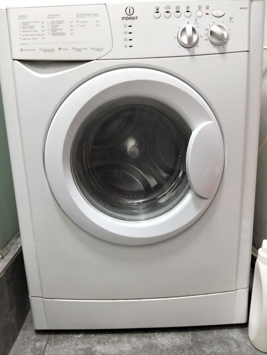 Продам стиральную машинку