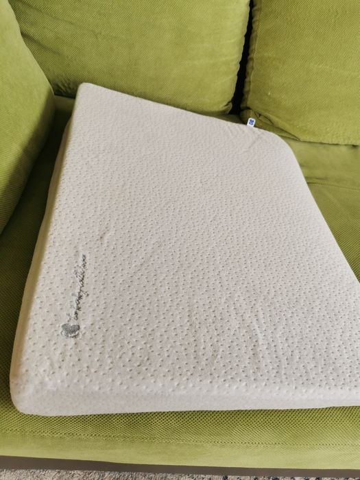 Антирефлуксна бебешка възглавница KikkaBoo