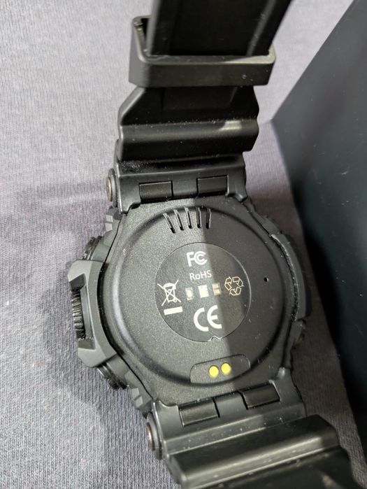 Smartwatch Lokmat folosit 3 zile, arată impecabil.