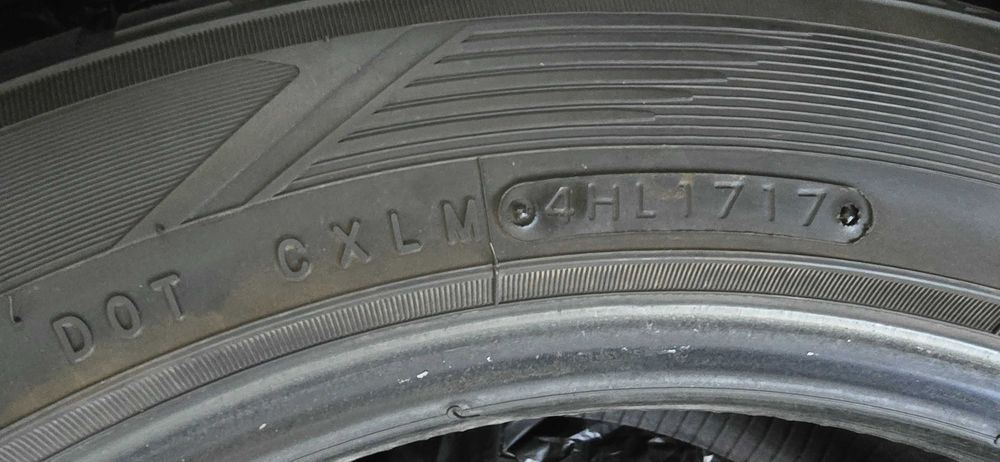 Зимни гуми  TOYO 215/55 R17