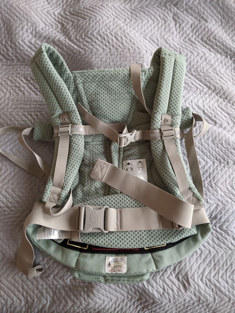 Ергономична раница Кенгуру ErgoBaby Omni Breeze