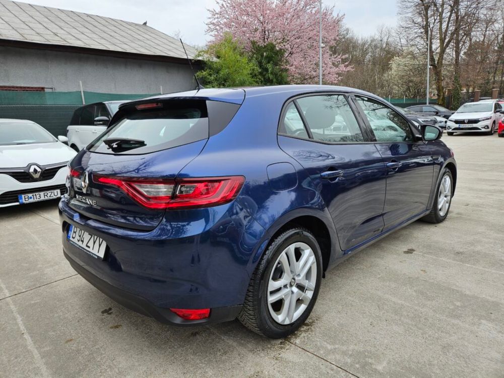 FARA Garantie Inchirieri Masini Iasi Renault Megane Rent A Car Volocar