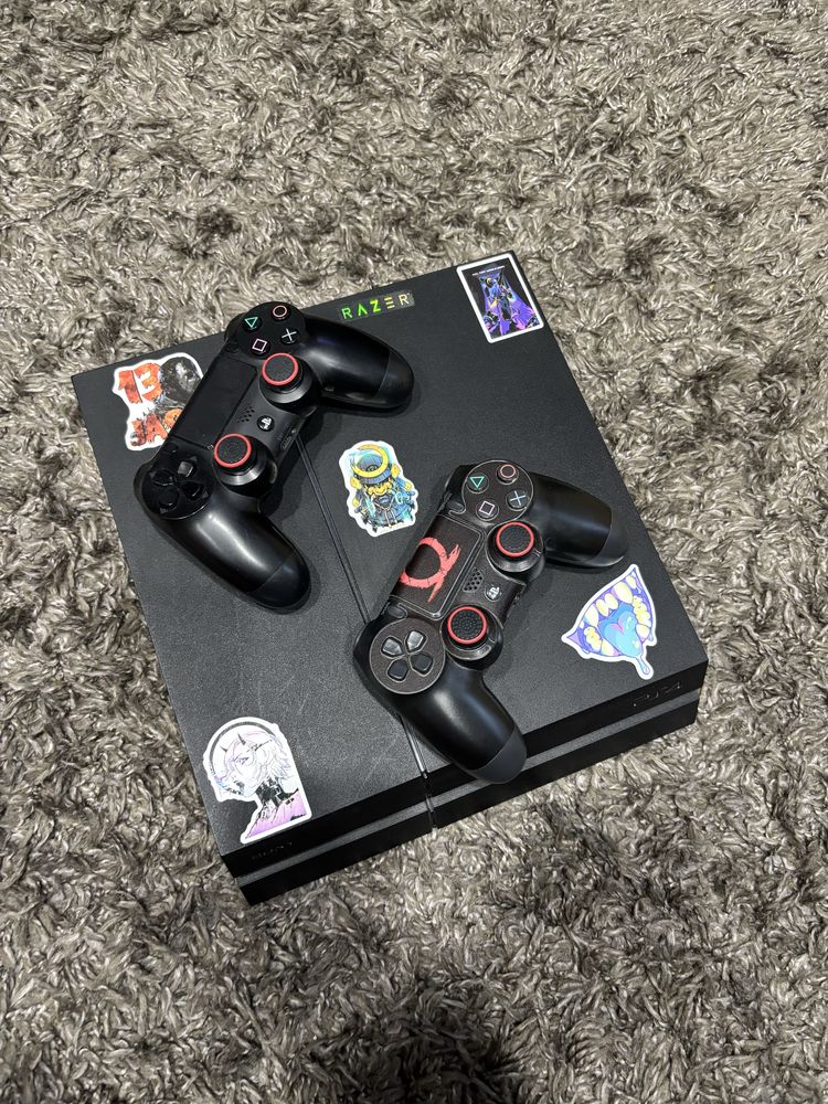 Продам PS 4  fat с дисками