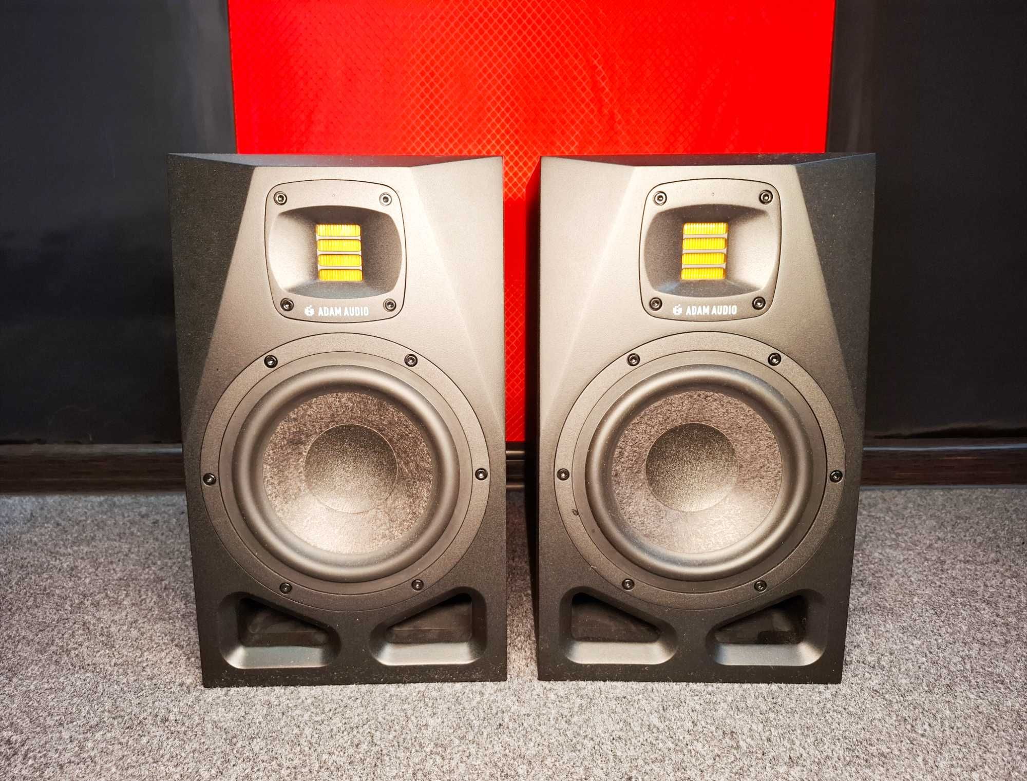 Студийные мониторы Adam Audio A7V
