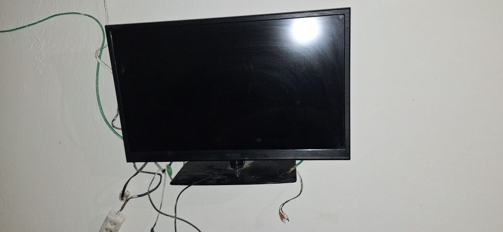 Телевизор 30000полуавтрмат 20000холодильник 50000 саудасы бар