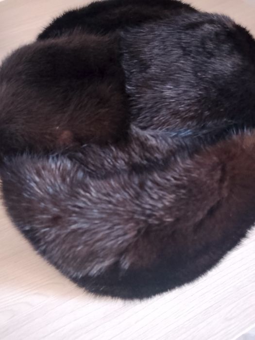Продам шапку  норковую