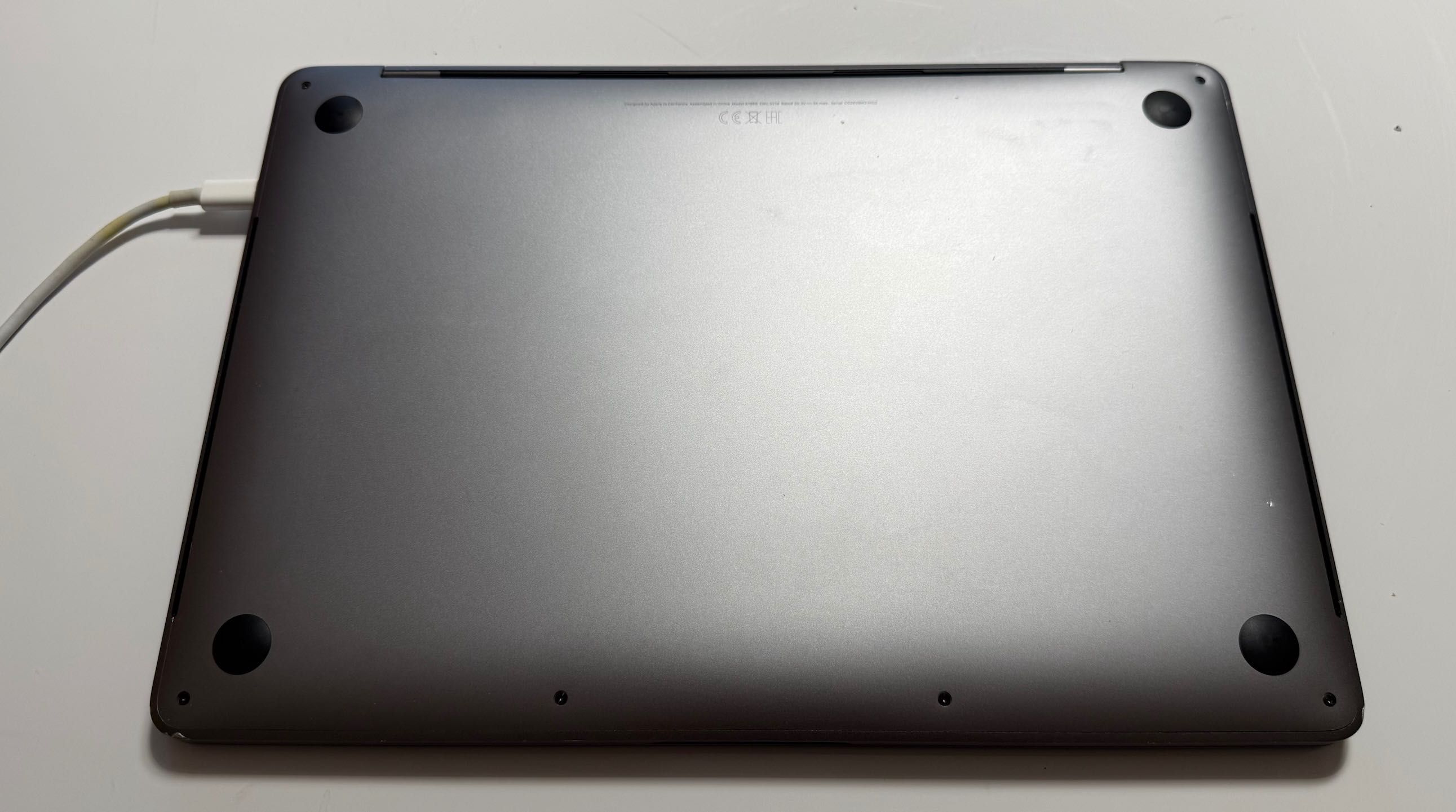 MacBook Pro 2018 13 inch Core i7 16 GB RAM, 512GB SSD