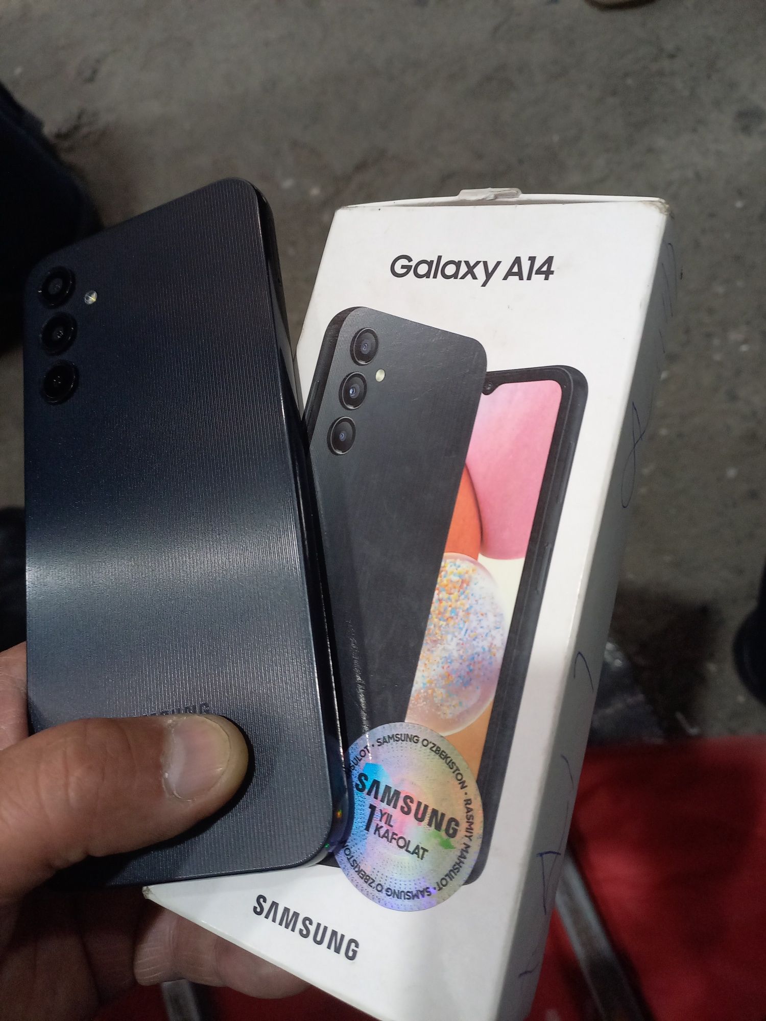 A14 samsung ideal holati yangi tiniq 64GB hotira usta ko'rmagan radnoy