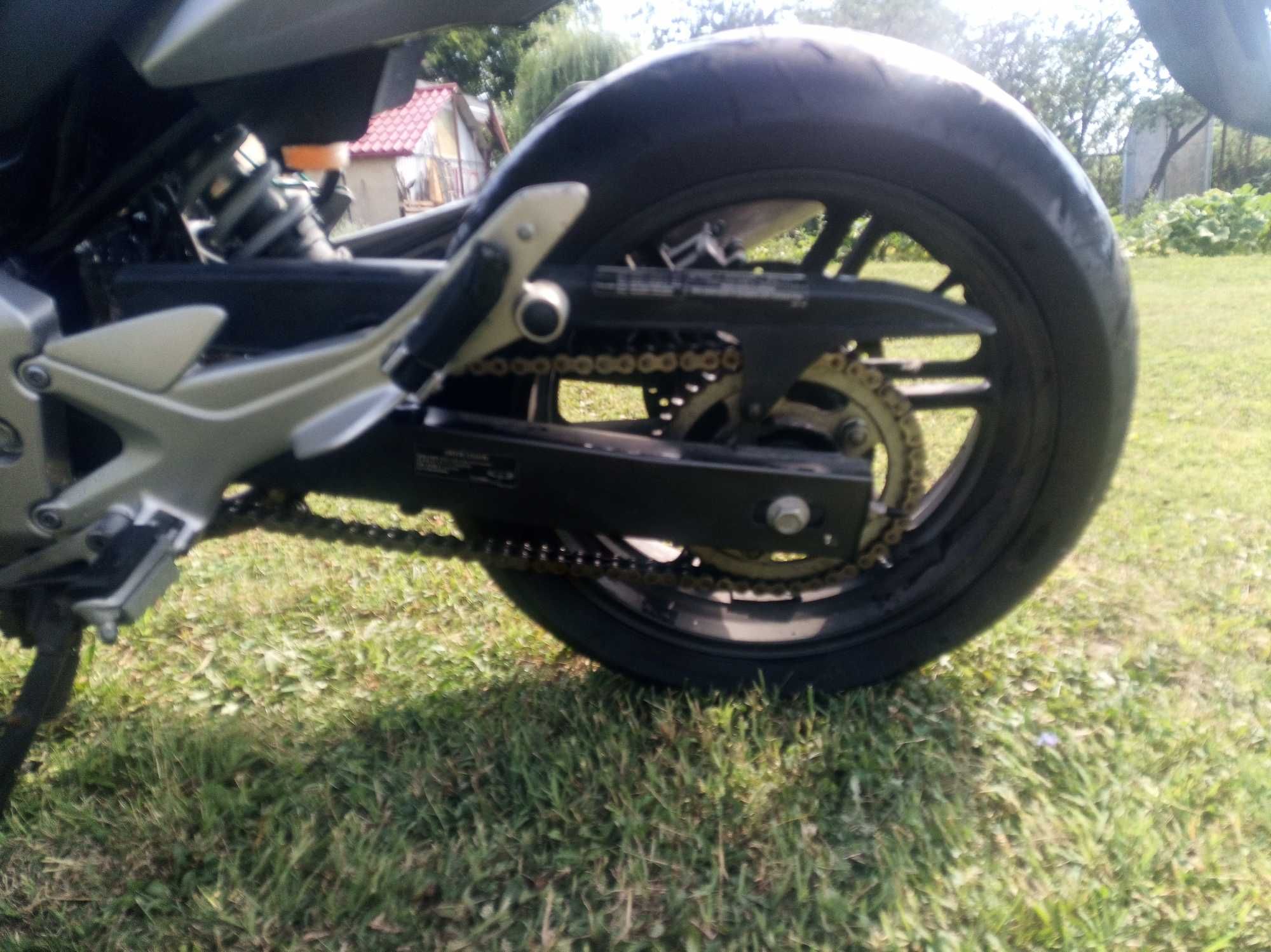 Vând honda cbf 600