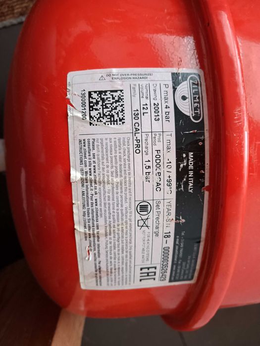 Помпа, термостат и разширителен съд