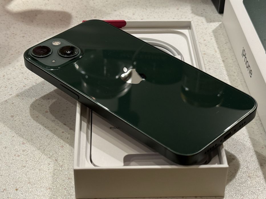 iPhone 13 128GB Green – Перфектен, 100% Батерия!