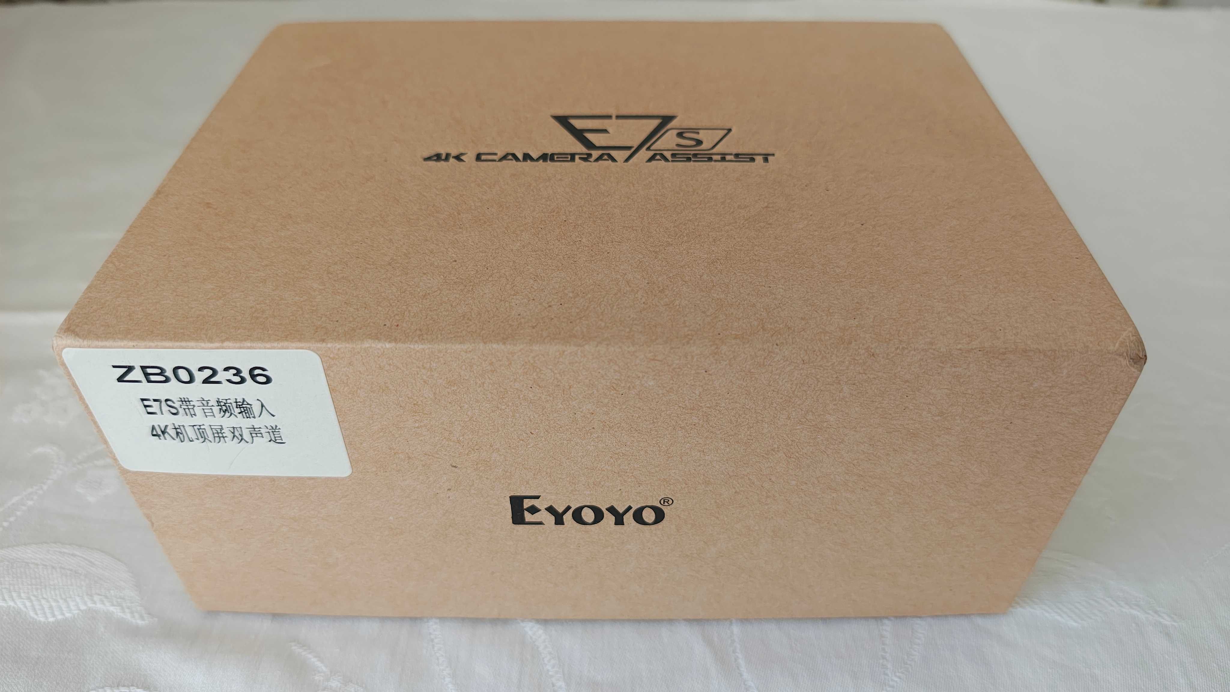 Продавам 7 - инчов монитор Eyoyo E7S