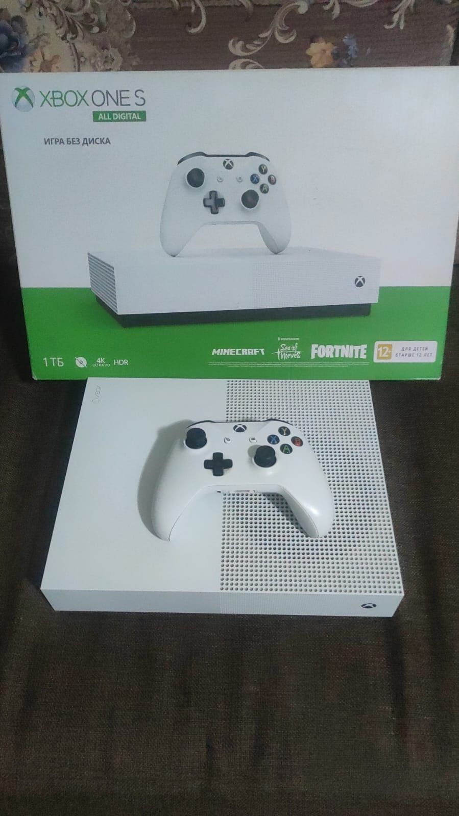 X Box One S (1 терабайт)