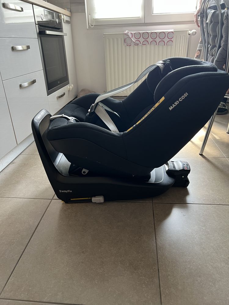 Scaun auto Maxi Cosi Pearl Pro 2 cu isofix 67-105cm - 6 luni-4ani
