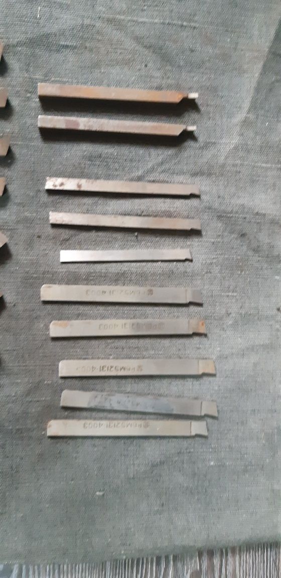 Резцы токарные из материала сталь Р6М5 отрезные