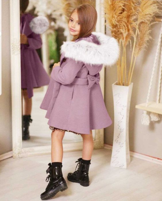 Palton cu rochiță catifea și geanta