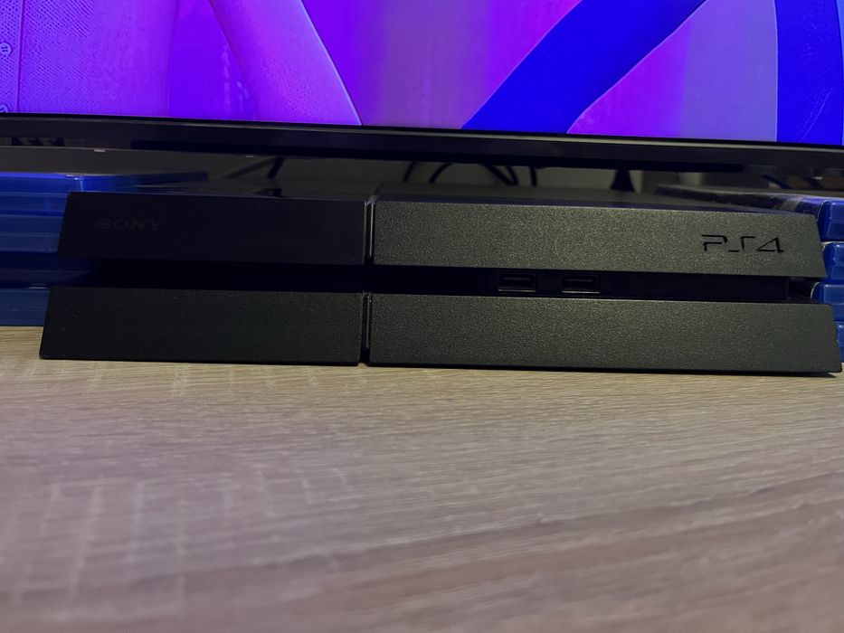 Ps4 cu 2 console