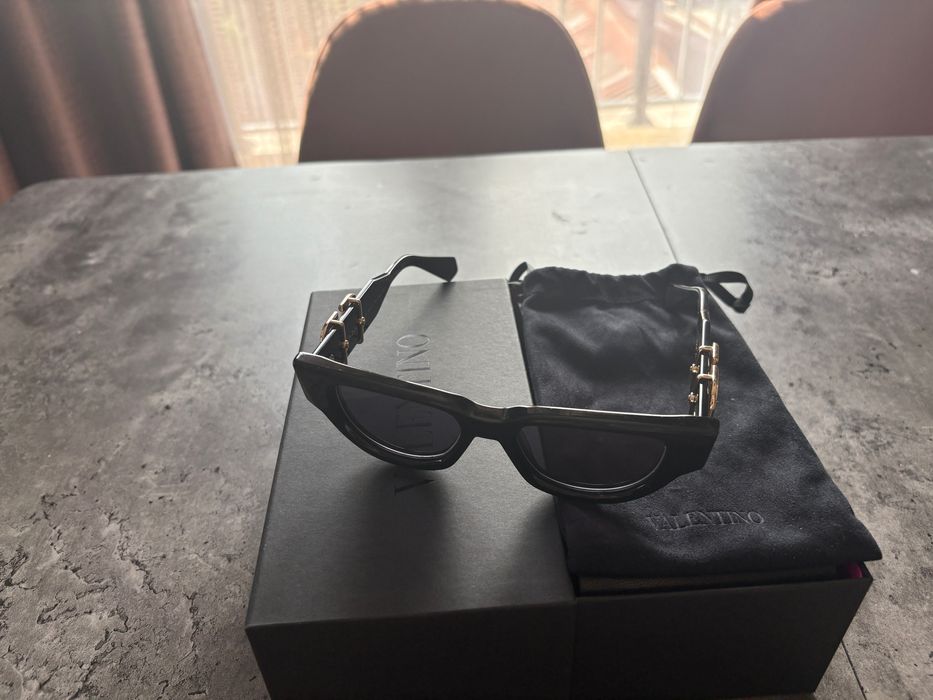 Valentino истински слънчеви очила