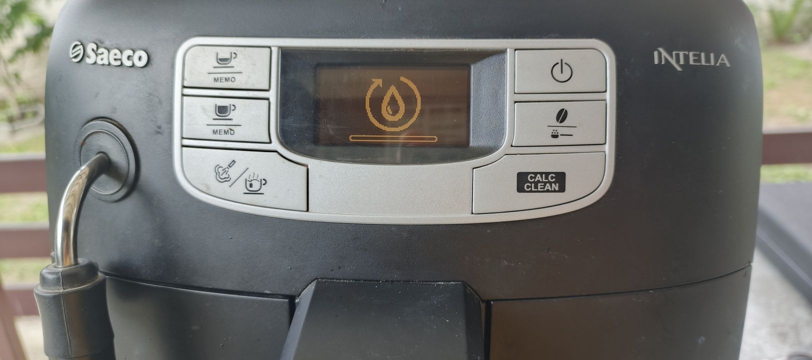 Saeco Intelia HD 8751 citiți anunțul!
