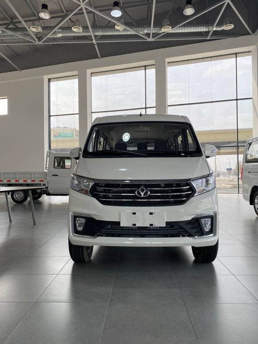 Changan KYC miniven 9 -мест