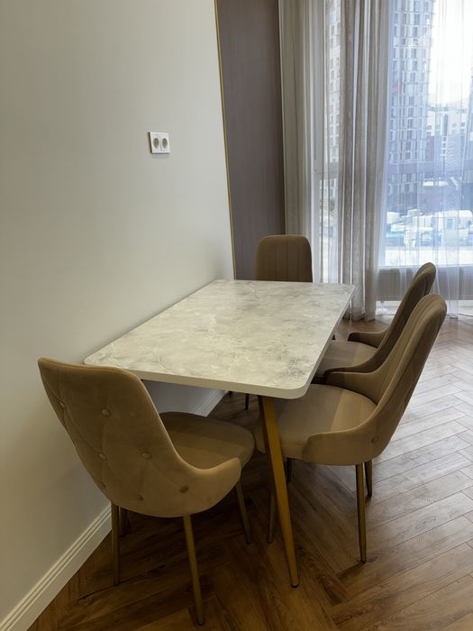 Продам стол со стульями Срочно!!!