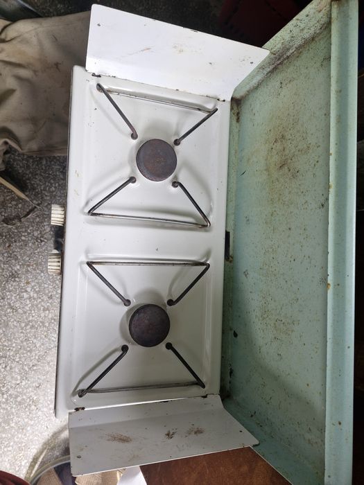 Vand aragaz ,+butelie champing