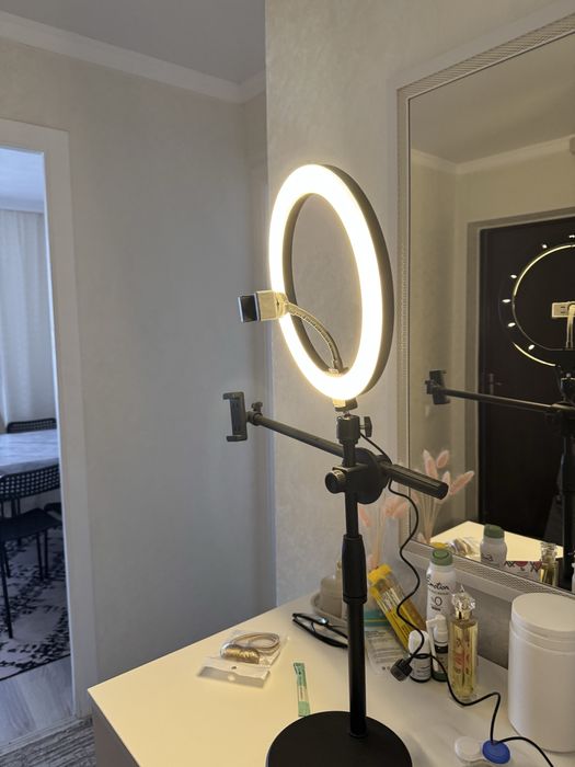 Штатив с Лампой для снятия видео