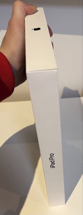 iPad Pro 13- inch (M5) Wi-Fi 256 GB