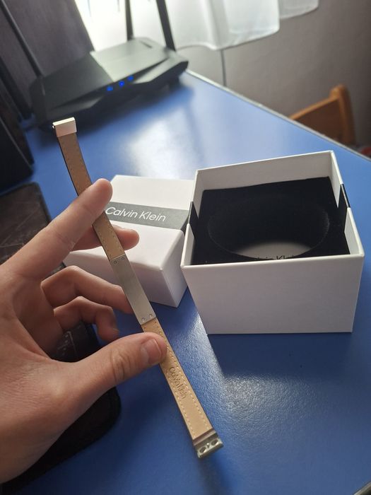 Vând brățară Calvin Klein