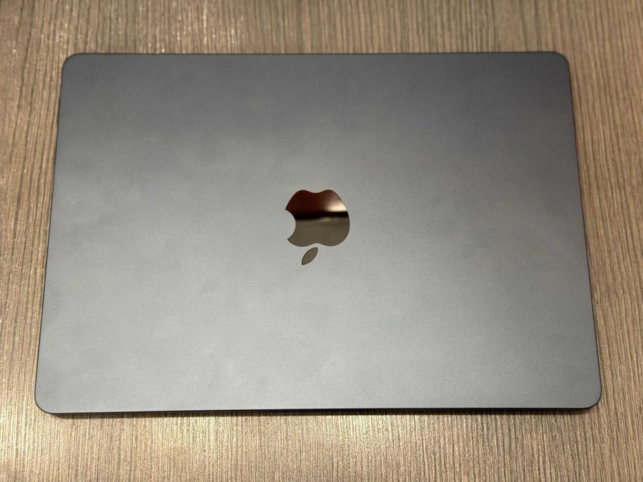 Hope Amanet P4 / Macbook 13 INCH M3 2024 A3113