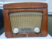 Radio pe lampi cu pick-up Philips Philetta Klarinet