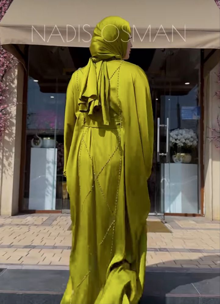 Abaya koyne sotiladi, narx kelishamiza